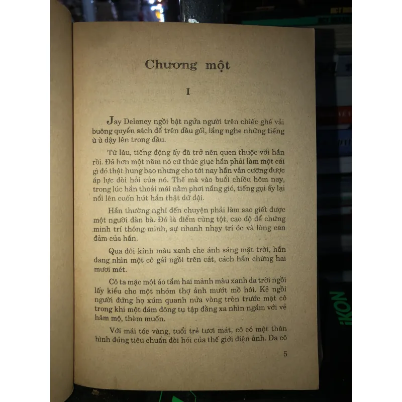 Thằng khùng - James Hadley Chase 795467