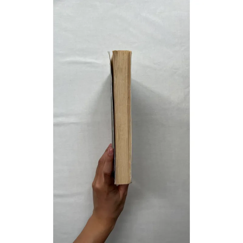 Cards on the Table - Agatha Christie  970656