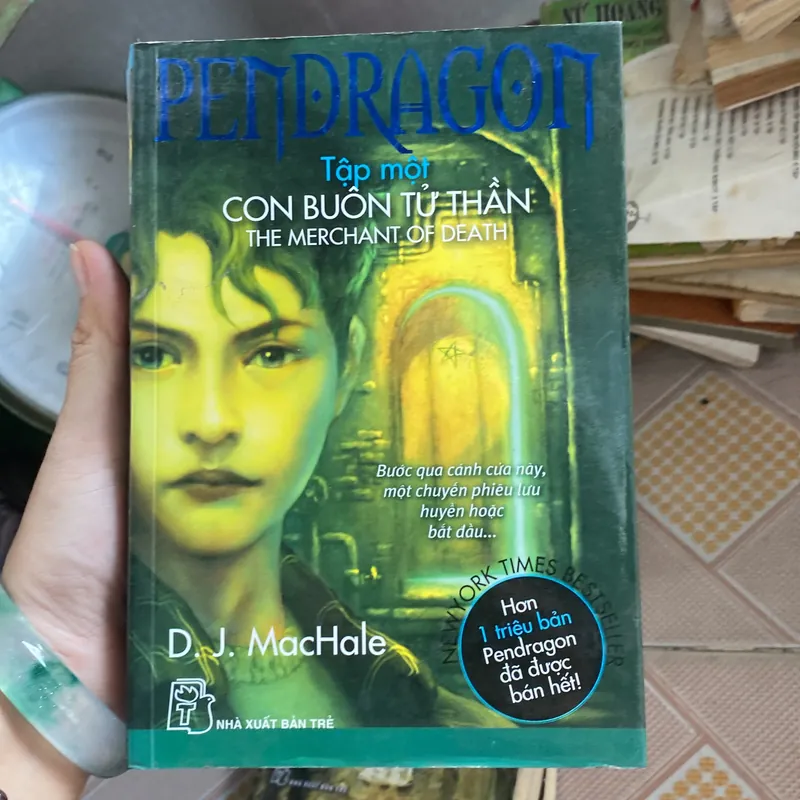 Con buôn tử thần tập 1 Pendragon  735980