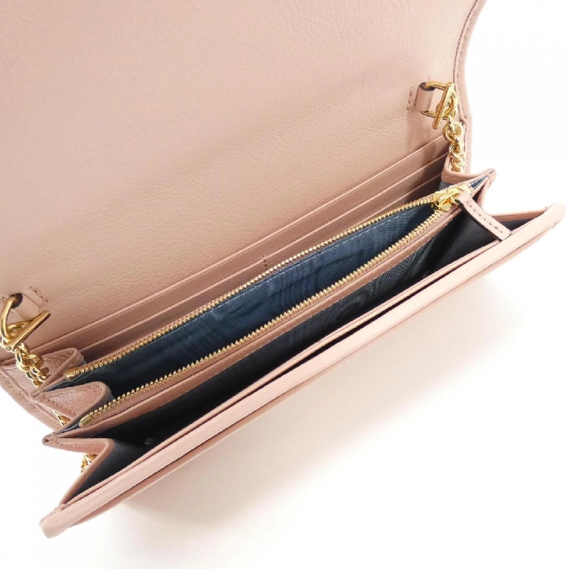 【新品】Gucci GUCCI BLONDIE 725215 UXX0G Ví cầm tay 623071