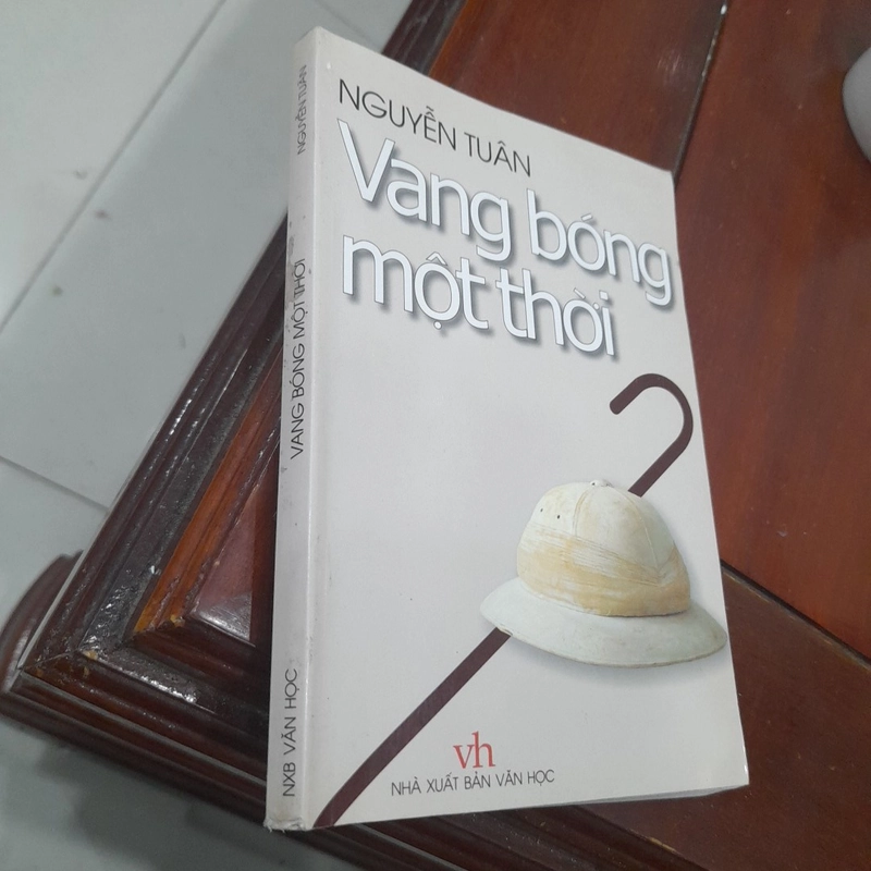 Nguyễn Tuân - VANG BÓNG MỘT THỜI 465803