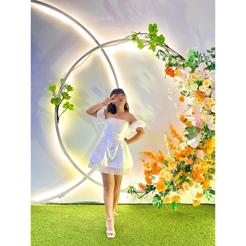 Đầm nữ thời trang size s màu trắng mới 443543