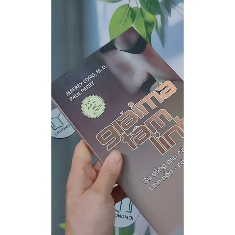 Giải mã tâm linh - Jeffrey Long 688519