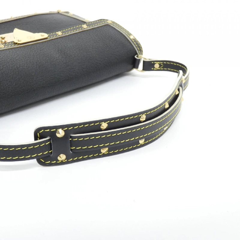 Túi xách vai Louis Vuitton Suhali Amarante M92847 611015