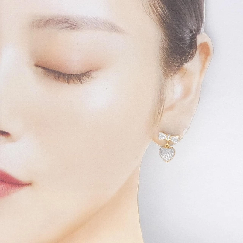 Bông tai kim cương hình ruy băng × trái tim K18YG/K18WG - Hàng hiệu Authentic 865398