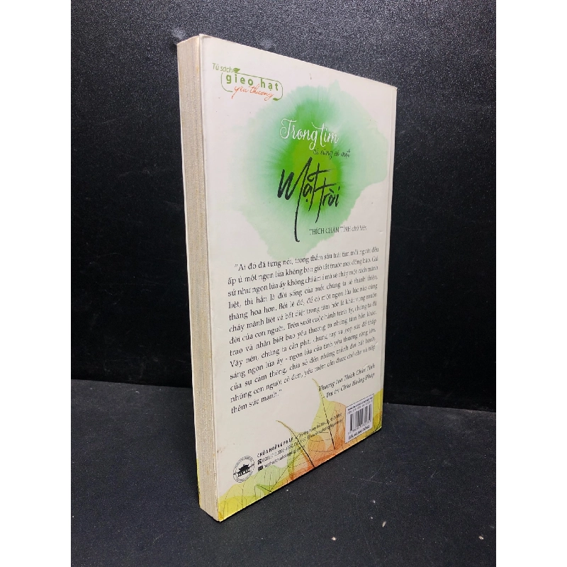 Trong tim ai cũng có một mặt trời 2017 Thích Chân Tính mới 90% ố nhẹ (văn học) SBMQ7-2301 913266