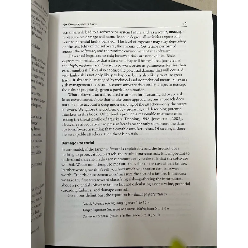 Exploiting Software: how to break code - Gred Hoglund, Gary McGraw 712195