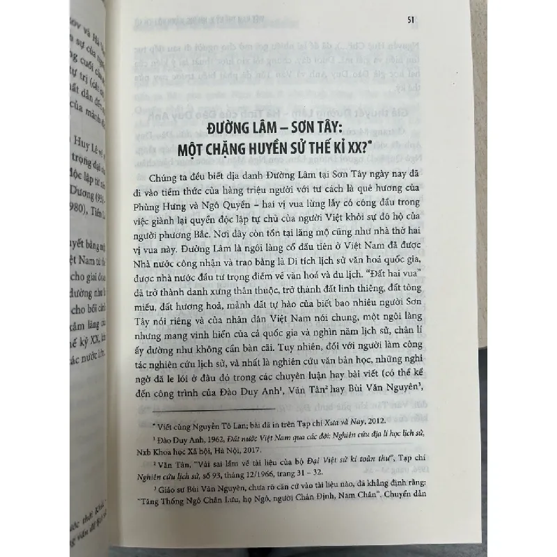 Việt Nam thế kỷ X: những mảnh vỡ lịch sử - Trần Trọng Dương 704230