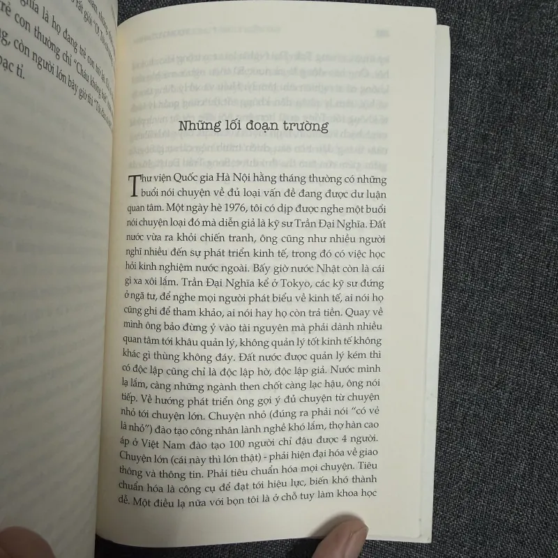 Những chấn thương tâm lý hiện đại - Vương Trí Nhàn 798035