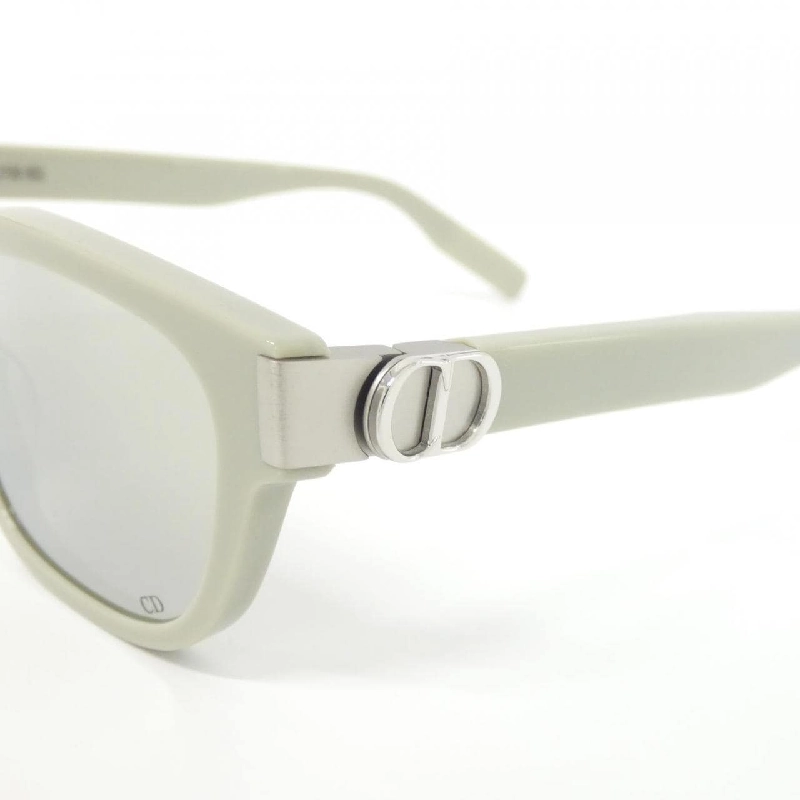 【Sản phẩm mới】Kính mát CD ICON S1I của Dior 625574
