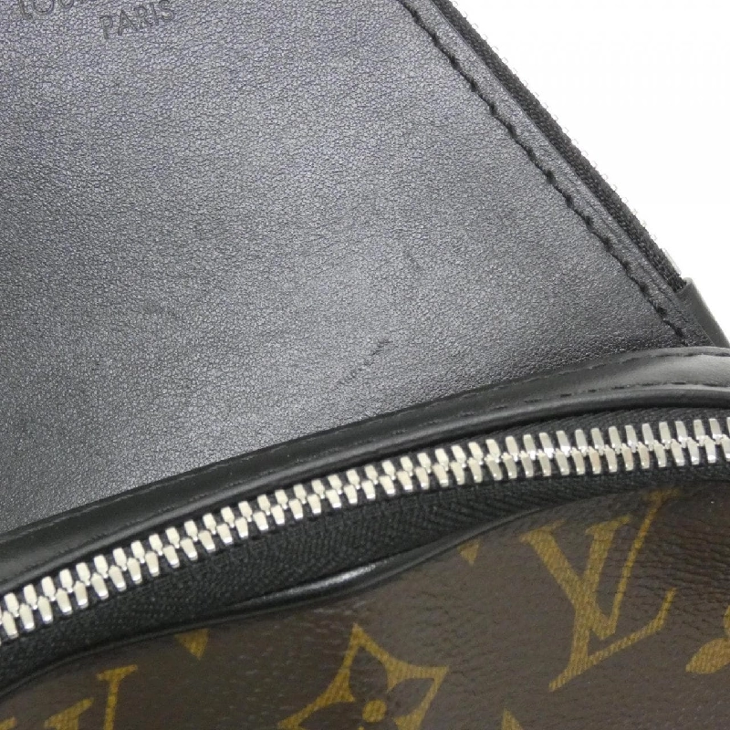 Túi đeo chéo Louis Vuitton Monogram Macassar Avenue M46327 613236