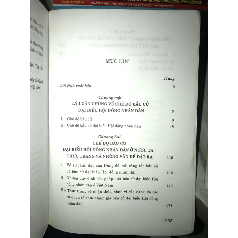 Một số vấn đề về hoàn thiện chế độ bầu cử đại biểu hội đồng nhân dân ở Việt Nam hiện nay 713561