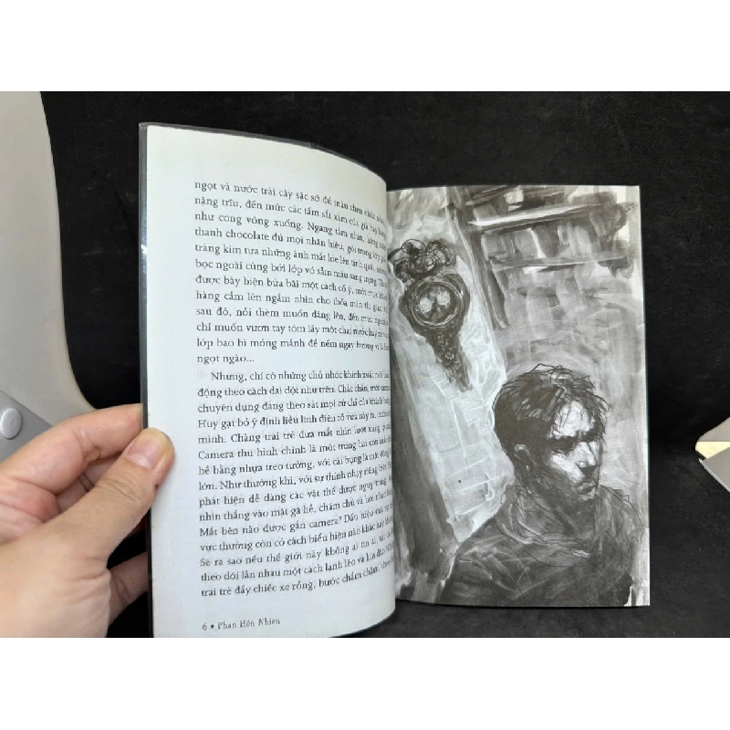 [Phiên Chợ Sách Cũ] The Joker, Phan Hồn Nhiên, H0606, 2010 SBM 525123