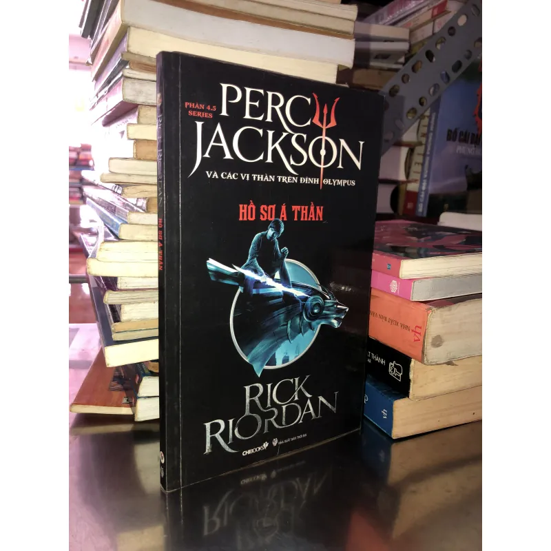 Hồ sơ á thần - Rick Riordan 1031216