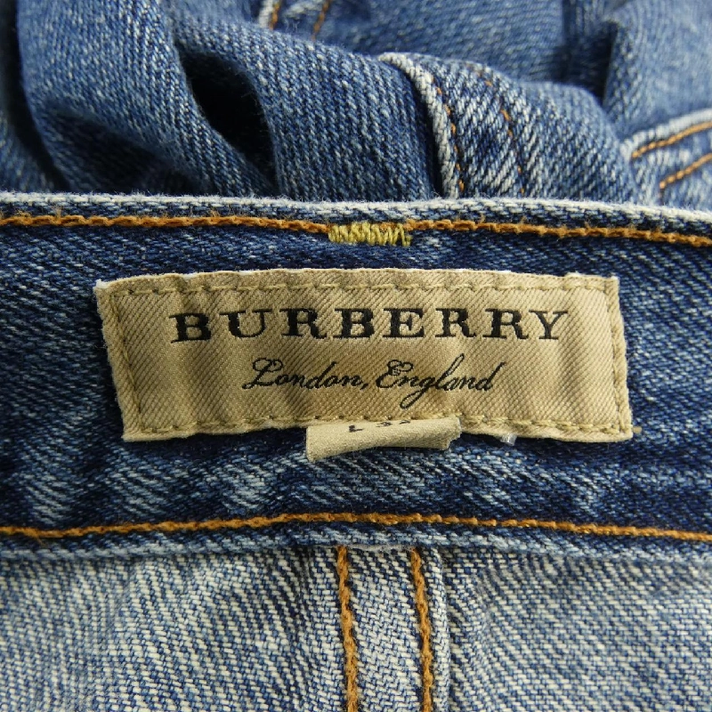 Quần jeans BURBERRY 648163