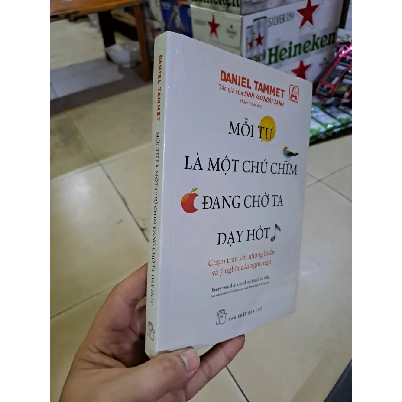 [Sách Cũ SCGR] Mỗi từ là một chú chim đang chờ ta dạy hót mới 100% Daniel Tammet HCM0308 KỸ NĂNG 680027