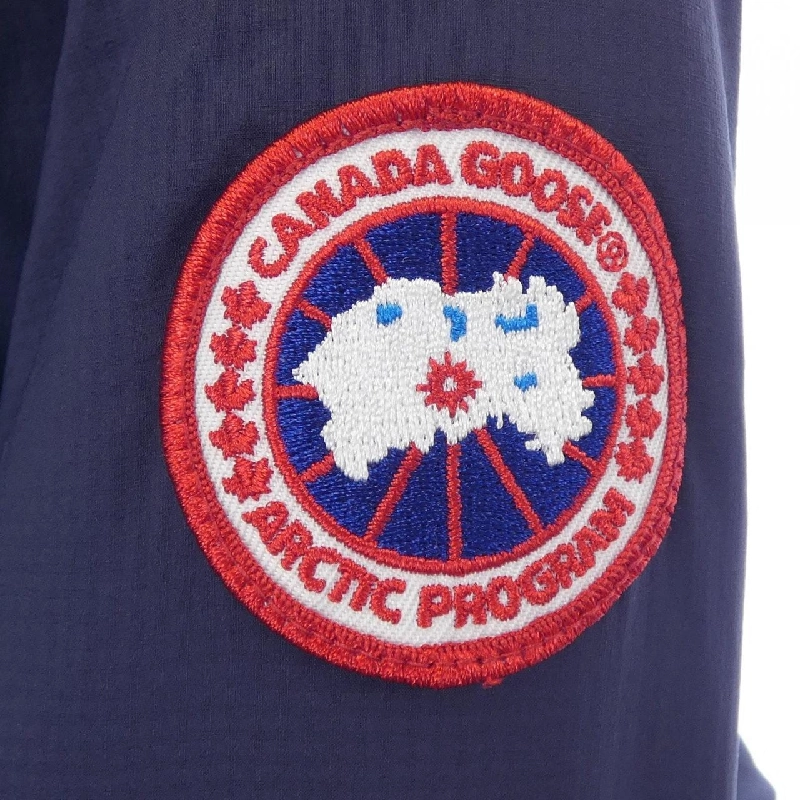 Canada Goose CANADA GOOSE 5085L CAMP Áo khoác lông vũ 630708