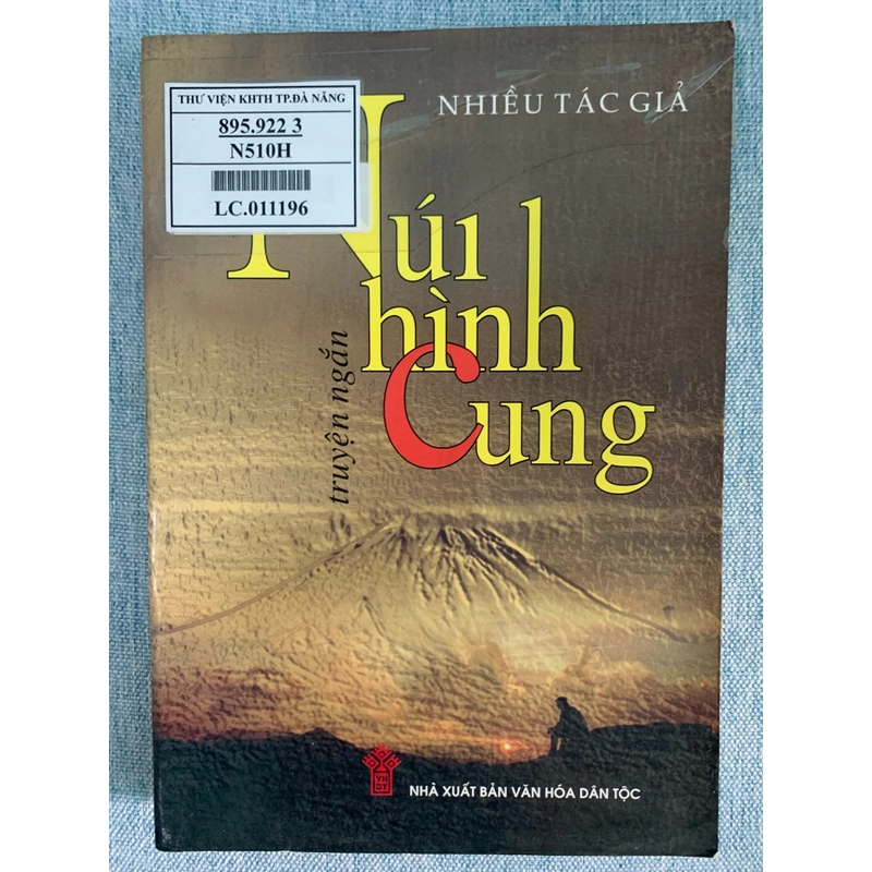 Truyện  ngắn Núi hình cung 497462
