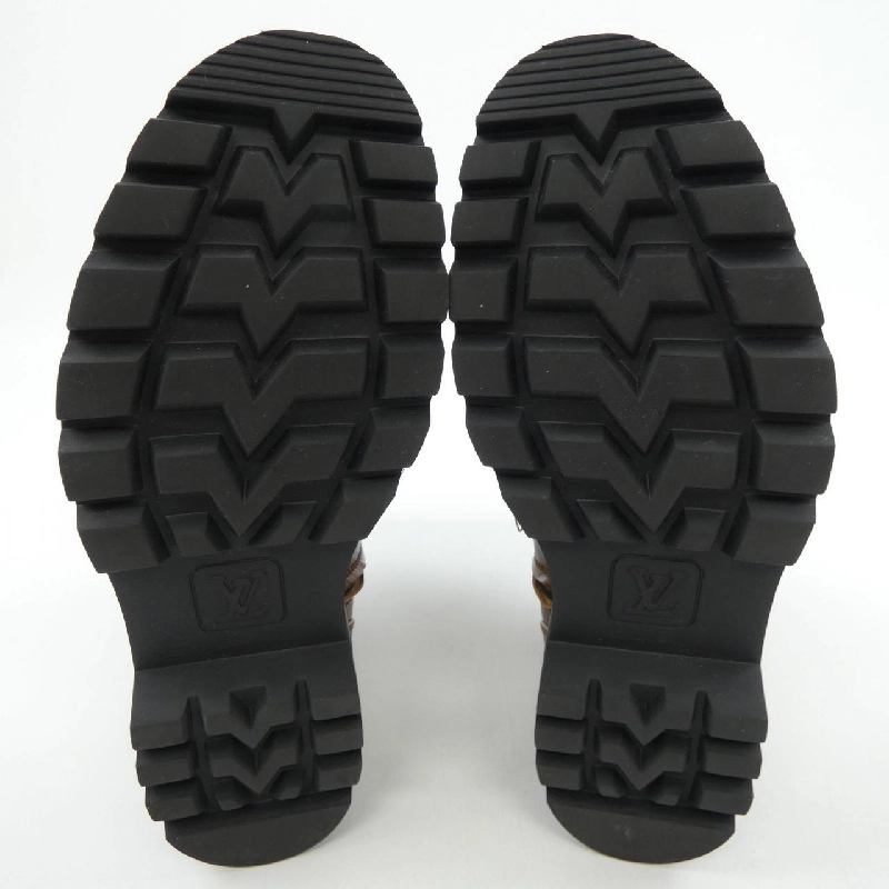 Giày bốt LOUIS VUITTON Aubercanfrain NIGO - Hàng hiệu Authentic 900806