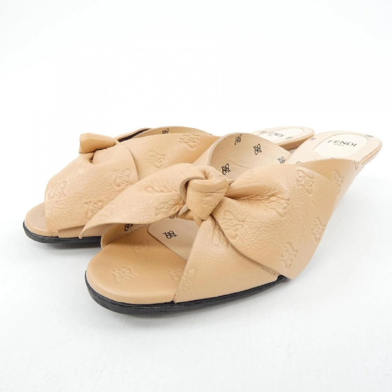Dép FENDI - Hàng hiệu Authentic 827603