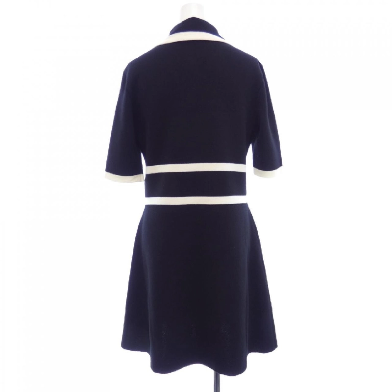 Gucci GUCCI 681306 XKB7S Đầm 648836