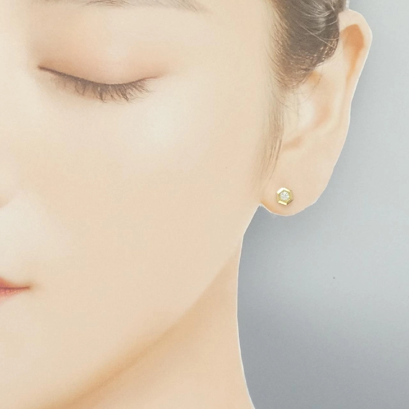 Bông tai kim cương K18YG 0.16CT - Hàng hiệu Chính hãng 870185