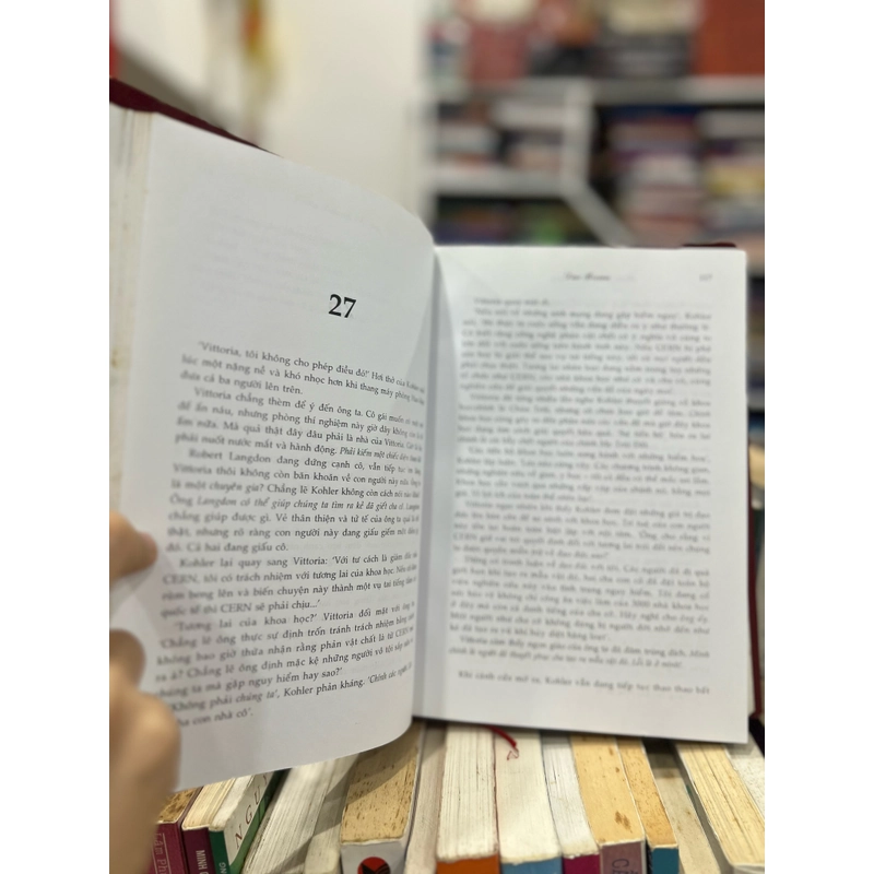 Thiên thần và ác quỷ bìa cứng  471746