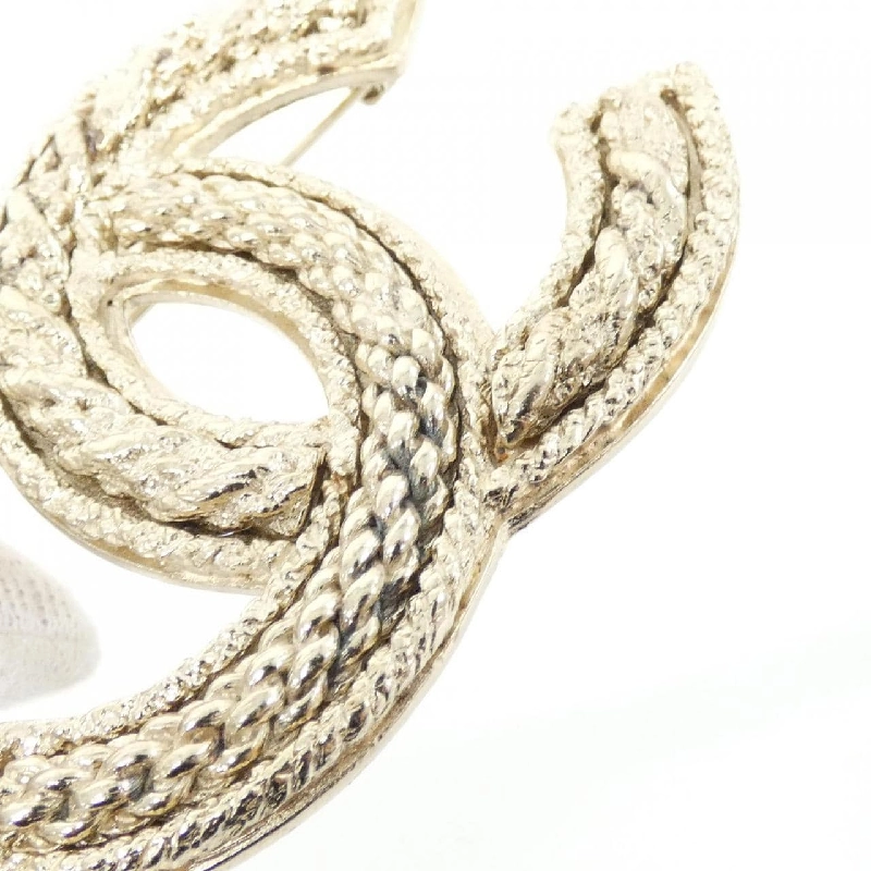 Brooch Chanel 626114