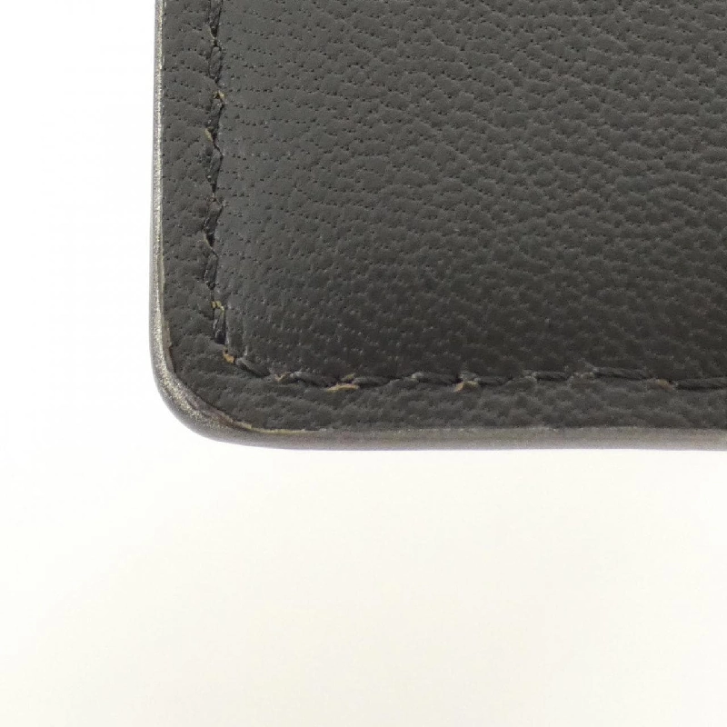 Ví da tổ chức bằng da kỳ lạ Louis Vuitton 623902