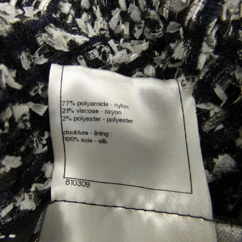 Áo khoác CHANEL P47860V35686 631647