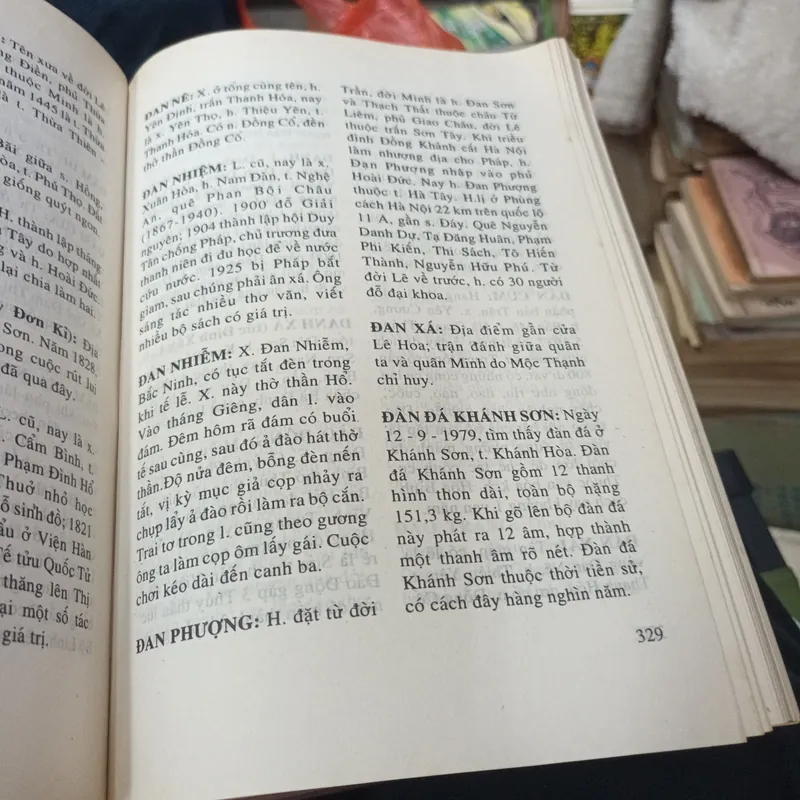 Từ Điển Địa Danh Lịch Sử Văn Hóa Việt Nam 612960