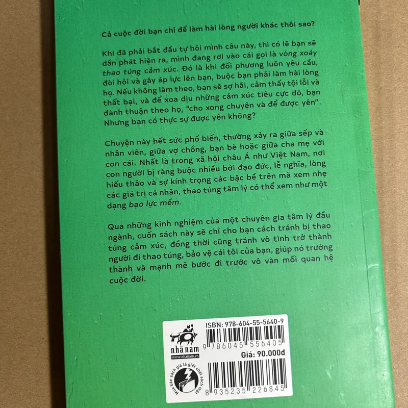 Thao túng cảm xúc 706533