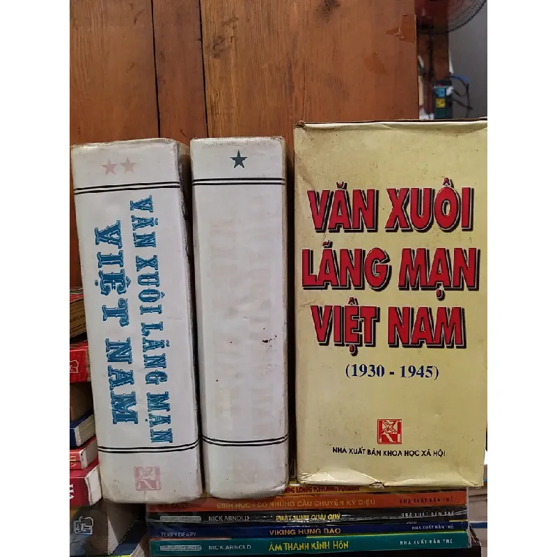 Văn xuôi lãng mạn Việt Nam ( 1930 - 1945 ) 706824