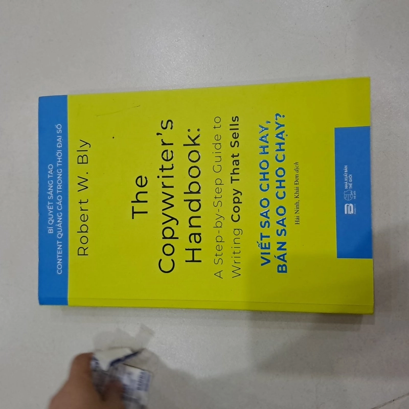 Viết sao cho hay, bán sao cho chạy? 543608