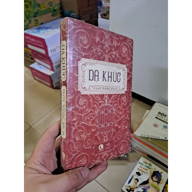 Dạ khúc mới 80% Ploy Ngọc Bích còn seal bẩn HCM0808 VĂN HỌC 527074