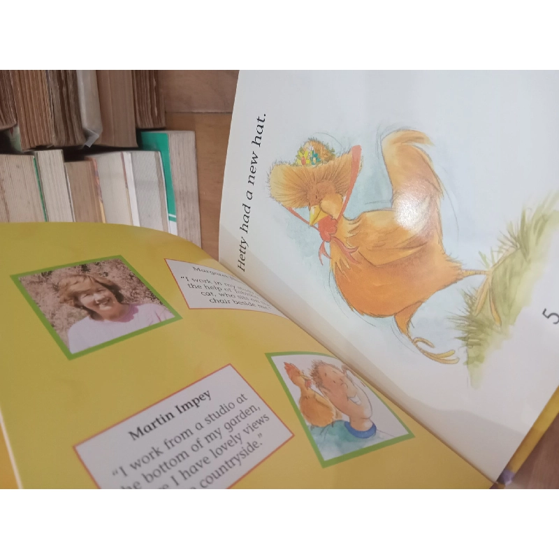 Hetty's new hat - M. Nash, M. Impey 960558