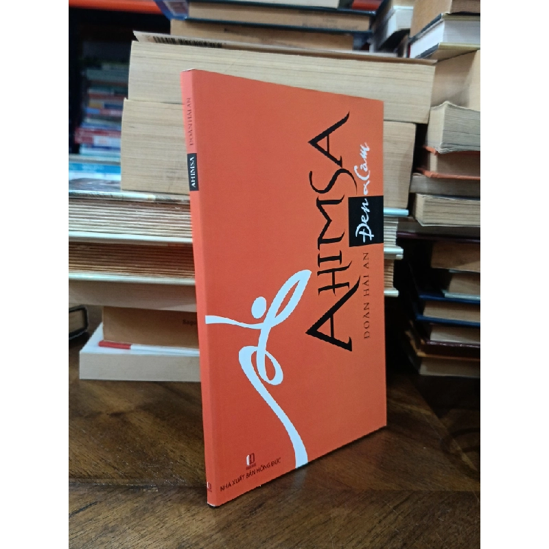 Ahimsa: Đen & Cam - Đoàn Hải An 506592