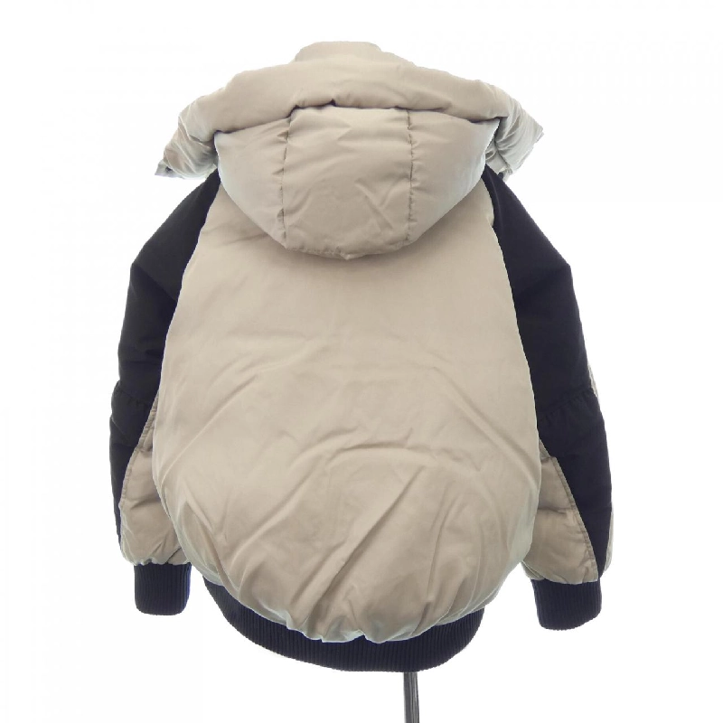 Áo khoác lông vũ MONCLER 641806