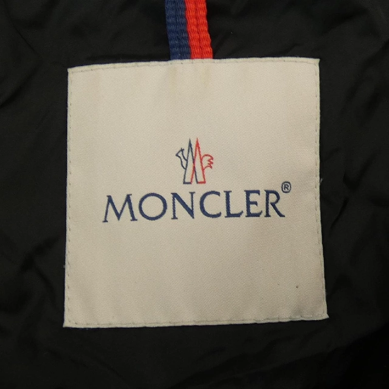 Áo khoác lông vũ MONCLER 640706