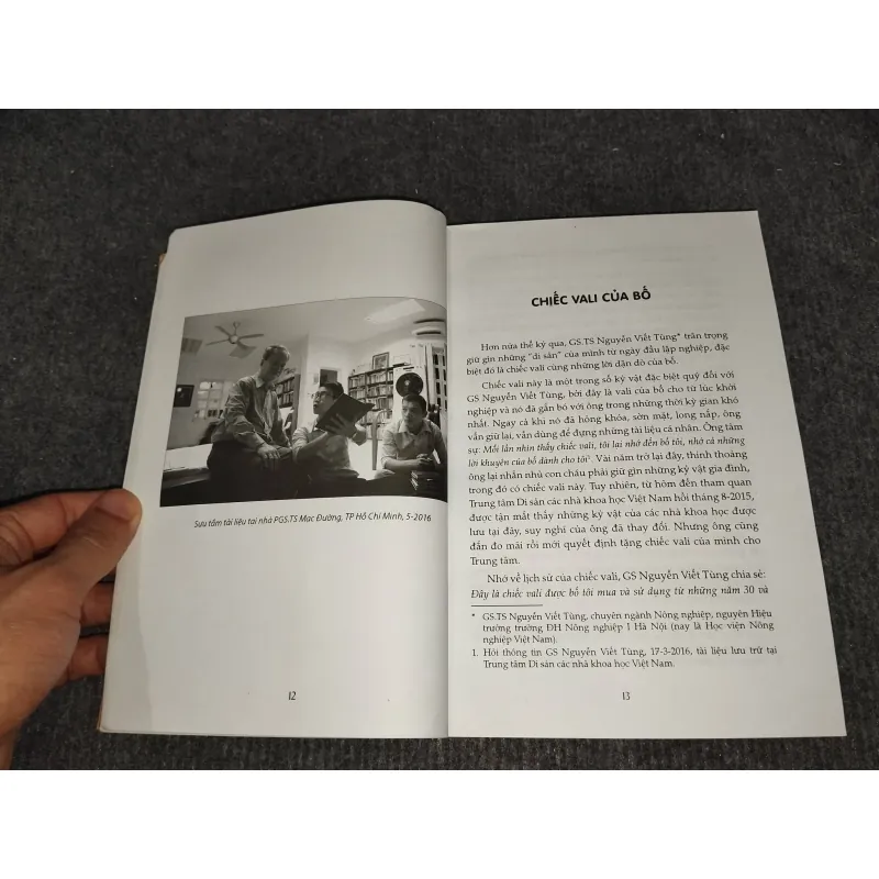 NHỮNG CÂU CHUYỆN HIỆN VẬT TẬP III 993088