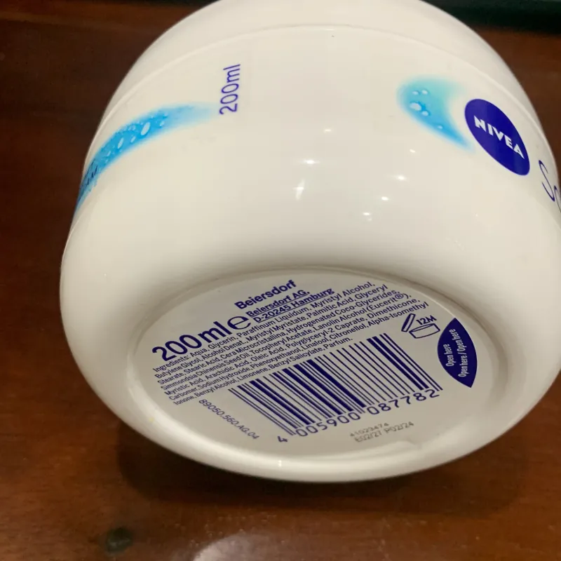 Kem Dưỡng Ẩm Chuyên Sâu Nivea Soft 200ml hàng xách tay Đức 926100