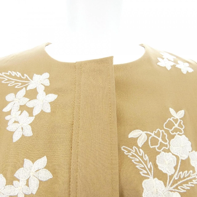 Áo khoác Chesty - Hàng hiệu Authentic 818719