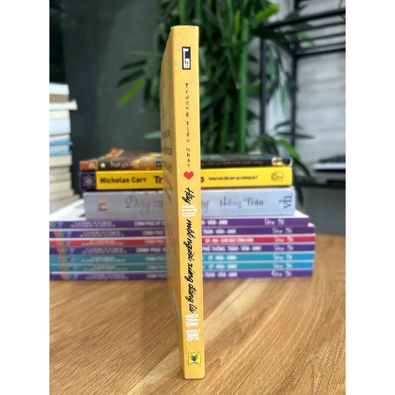 Hãy yêu một người xứng đáng là đàn ông – Trương Tiểu Nhàn 573312