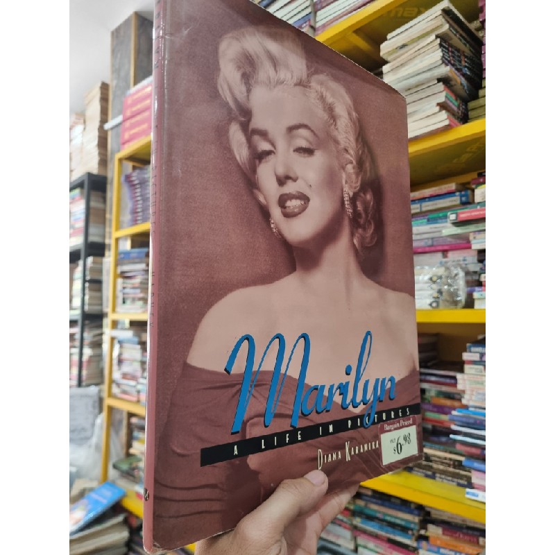 MARILYN : A LIFE IN PICTURES - Diana Karanika 141586