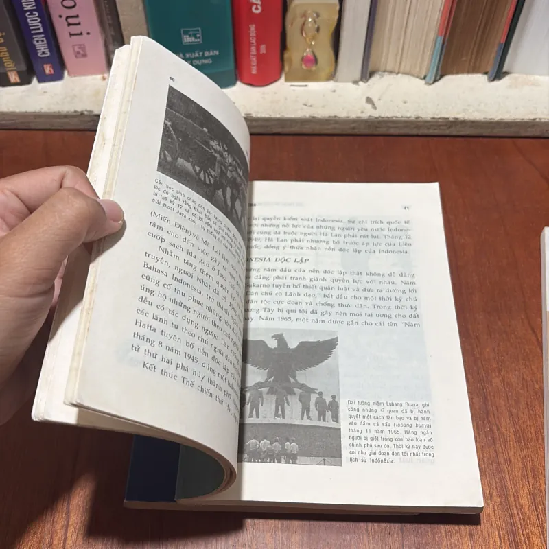 II Đối Thoại Với Các Nền Văn Hóa: Thái Lan, Indonesia, Philippines - Trịnh Huy Hóa - 2002 789373