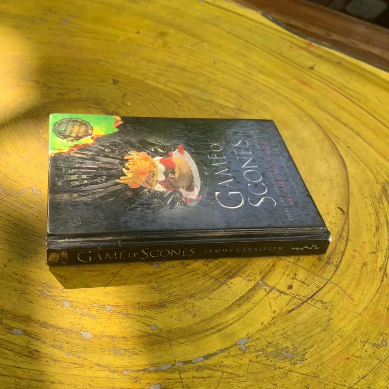 GAME OF SCONES - ALL MEN MUST DINE 752428