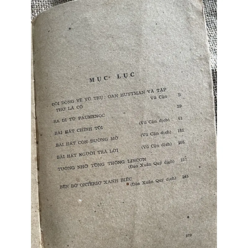 Thơ Lá cỏ -Whitman 932948