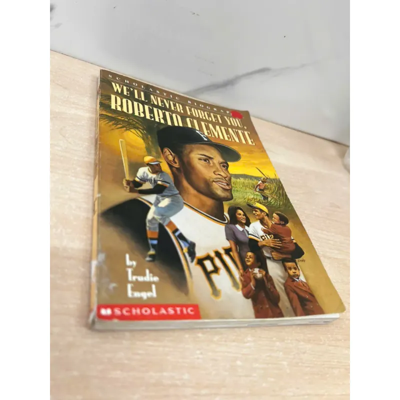 Roberto Clemente- We'll never forget you 753370