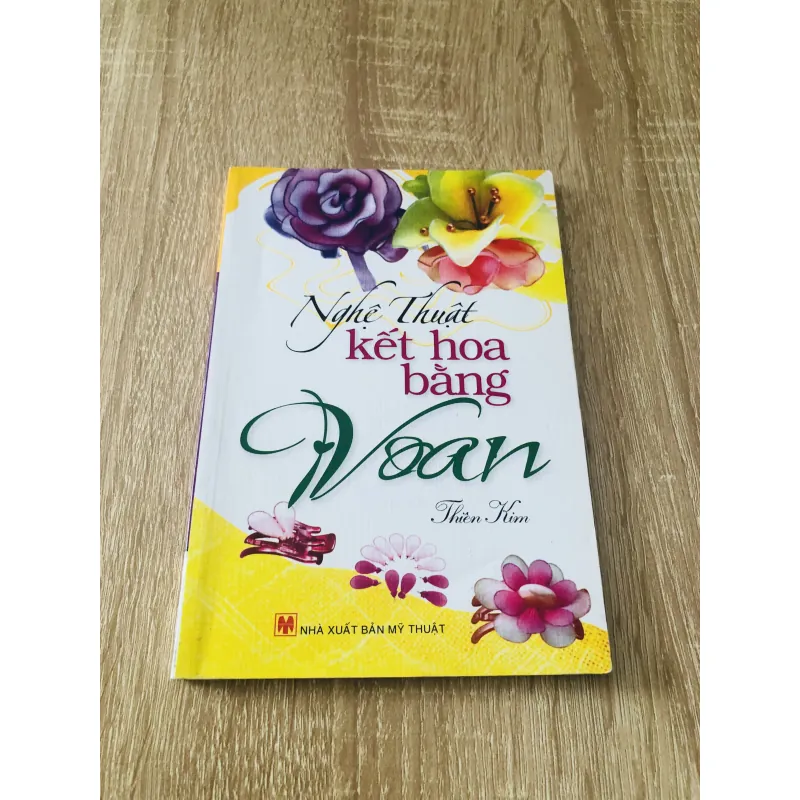 NGHỆ THUẬT KẾT HOA BẰNG VOAN 1007314