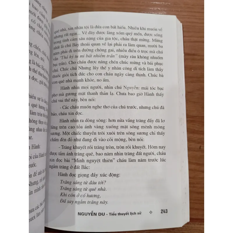 NGUYỄN DU - Tiểu Thuyết Lịch Sử 713492
